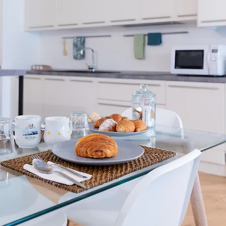 Апартаменти Il Giardino Di Luy